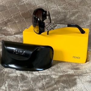 Fendi Sun Limited Edition 443R Vintage